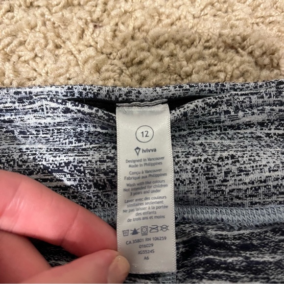 Lululemon Ivivva Leggings - Picture 5 of 5